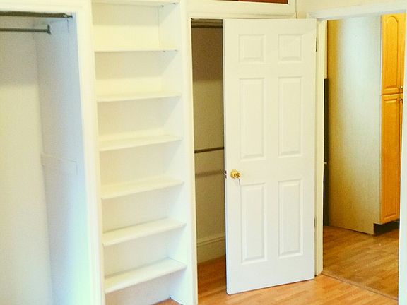 3rd image of 3177 44th St #1L