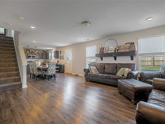 4th image of 1512 Knightsbridge Ct