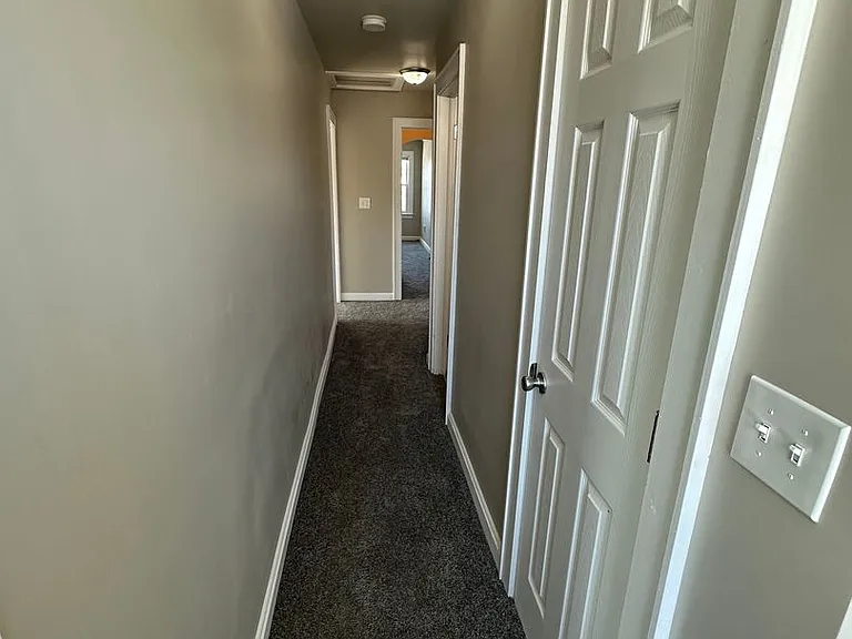 3860 N 19th Pl — Photo 29
