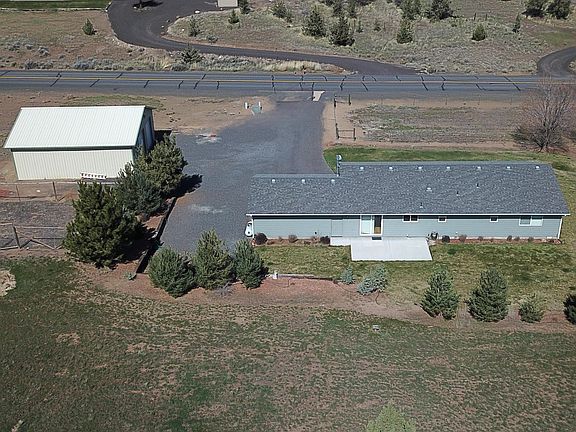 5th image of 2275 SE Sagebrush Dr