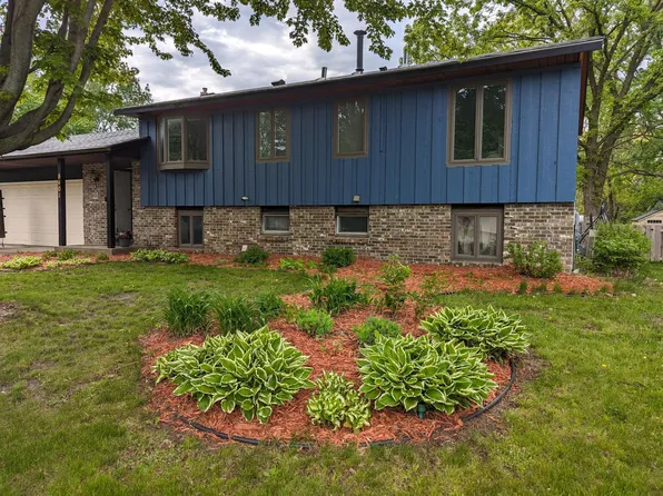 8401 75th St S, Cottage Grove, MN 55016