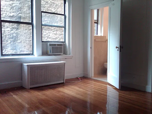Rented by Baruch Investors | media 16