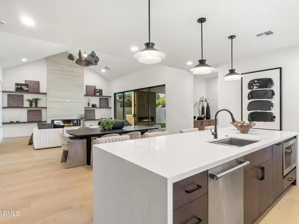 4215 N 42ND Street, Phoenix, AZ 85018