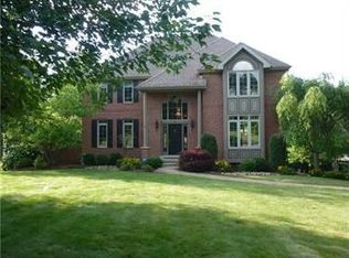 301 Waterford Ct, Cranberry Township, PA