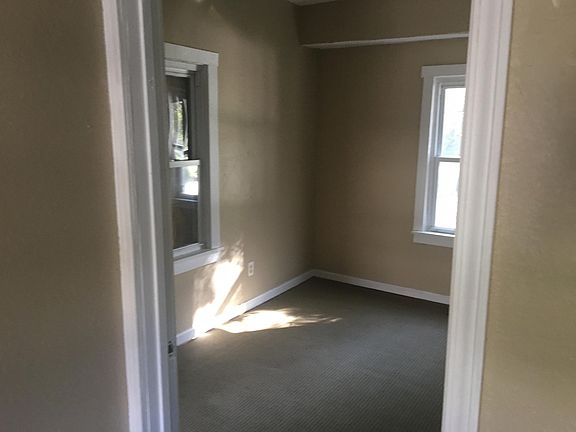 5th image of 1324 E 45th St