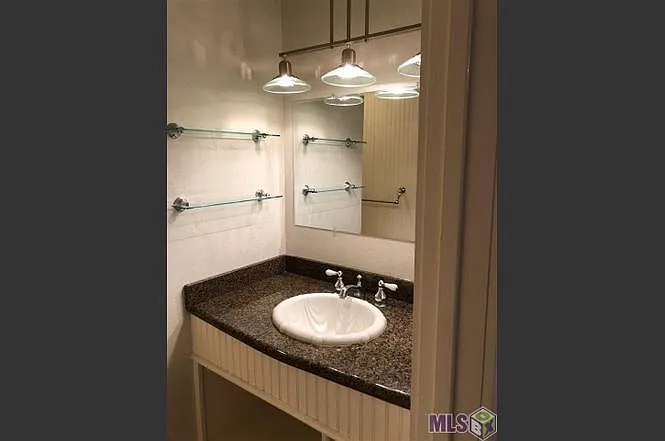 8585 Barnett Dr — Photo 17