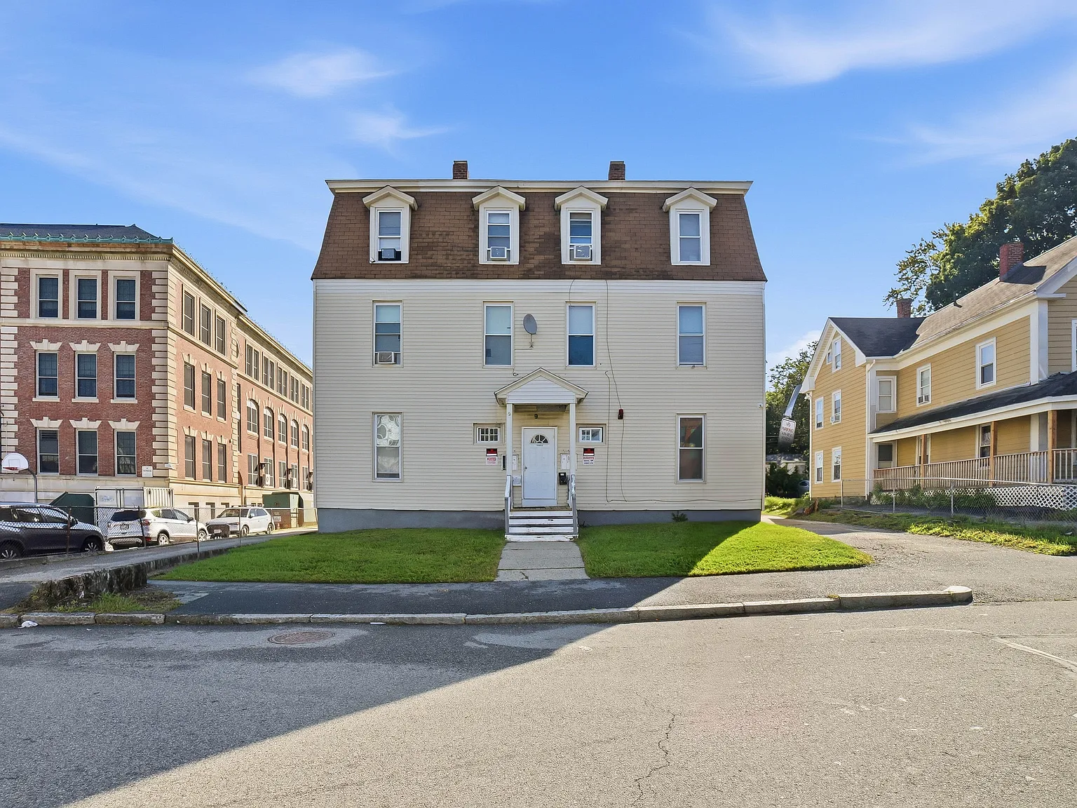 2 bed, 1100 sqft, $1,850 — Photo 1