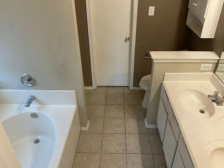 1001 Stockton Dr — Photo 13