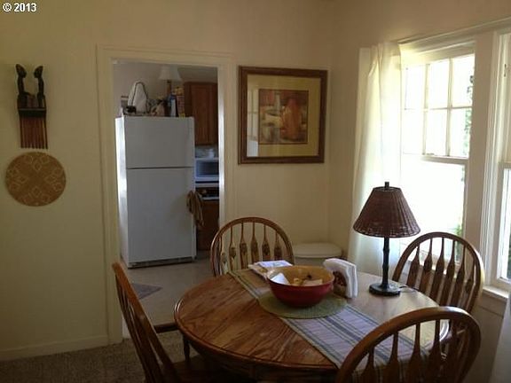 5th image of 5704 NE 11th Ave