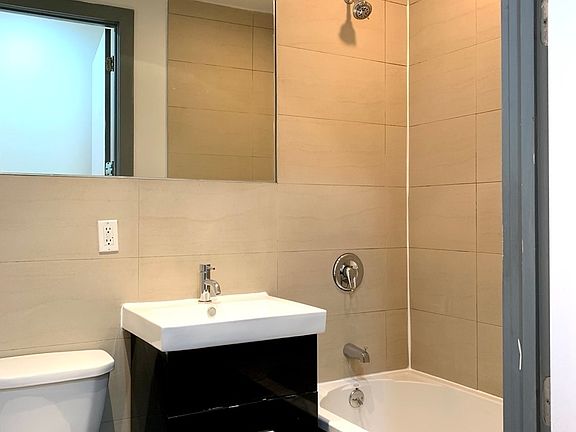 5th image of 658 Park Pl #1A