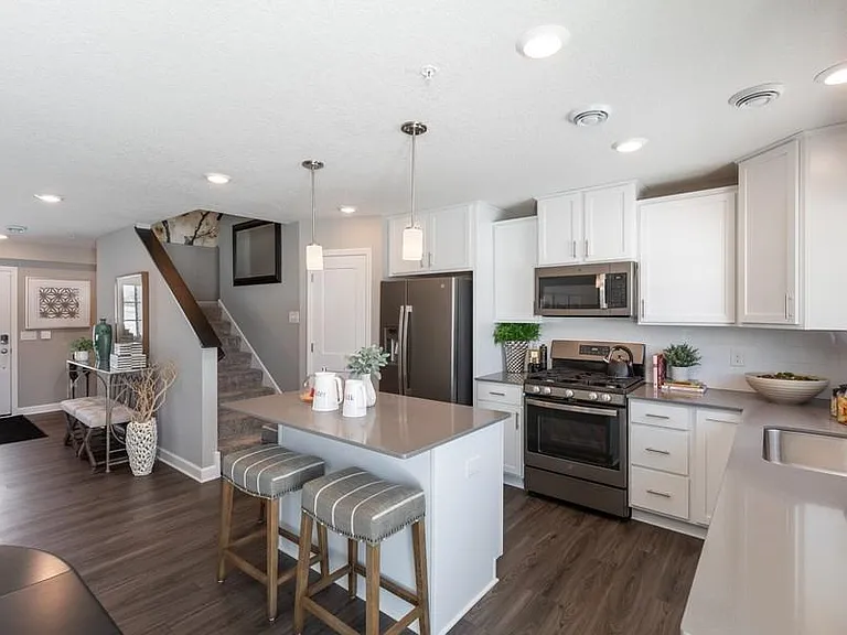 9513 Bridle Way — Photo 5