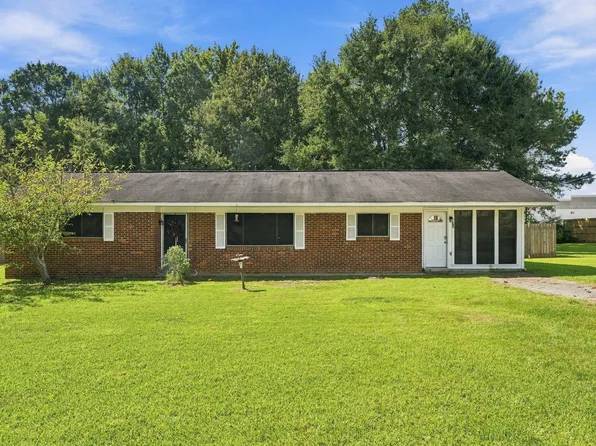 29 Beech Ln, Petal, MS 39465