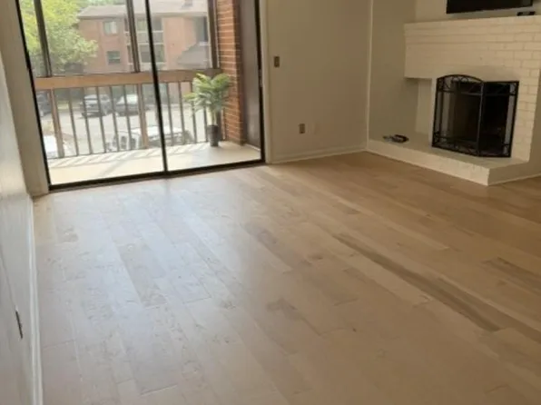 140 Green Turtle Ln APT 8, Charlottesville, VA 22901