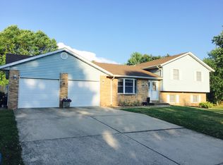 1101 Briarwood Dr, Bethalto, IL