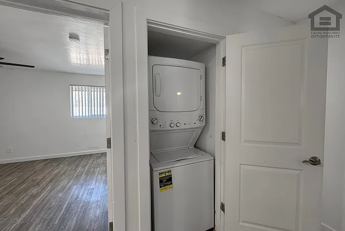 1336 E Willetta St #12 — Photo 12
