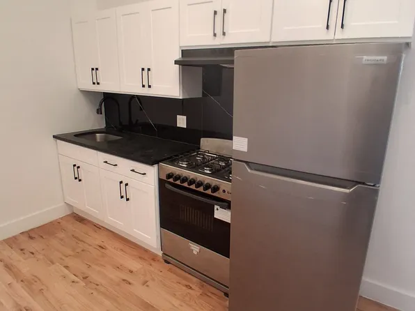 290 Arlington Avenue image 1 of 9