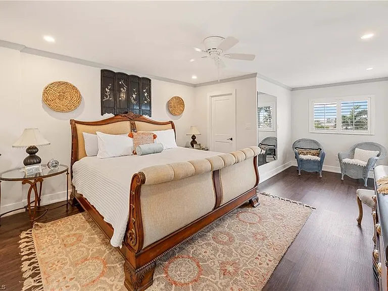 555 Park Shore Dr #B-408 — Photo 17