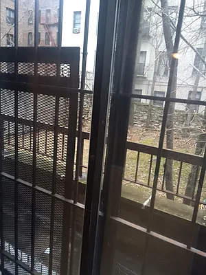 Rented by PMG Real Estate  | media 12