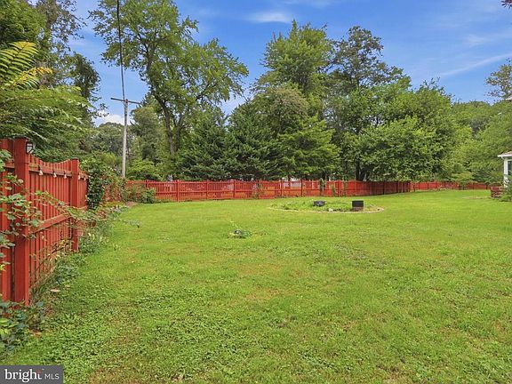 2nd image of 308 Brookfield Rd