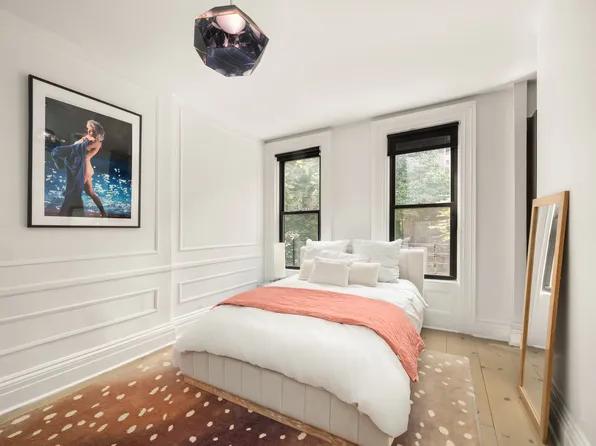 422 East 84th Street image 8 of 23