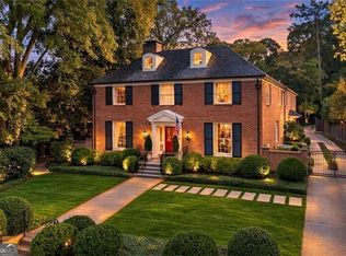 288 Peachtree Battle Ave NW, Atlanta, GA 30305
