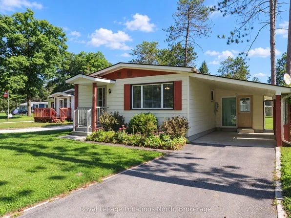 16 Sinclair Ave S, Wasaga Beach, ON L9Z 1K3