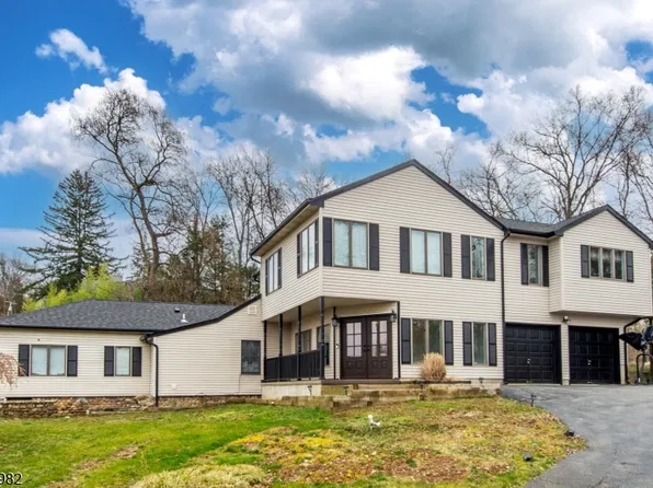 39 Hillcrest Avenue, Montville Twp., NJ 07045