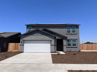 4242 E Magnolia St, Visalia, CA 93292