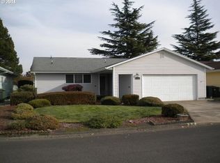 328 E Clackamas Cir, Woodburn, OR