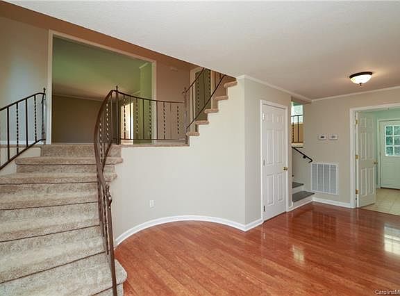 4th image of 125 Tybeth Cir
