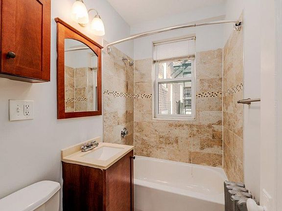 3rd image of 286A Chestnut Hill Ave APT 286-09