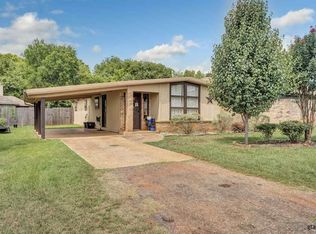 303 N Loveless St, Bullard, TX 75757
