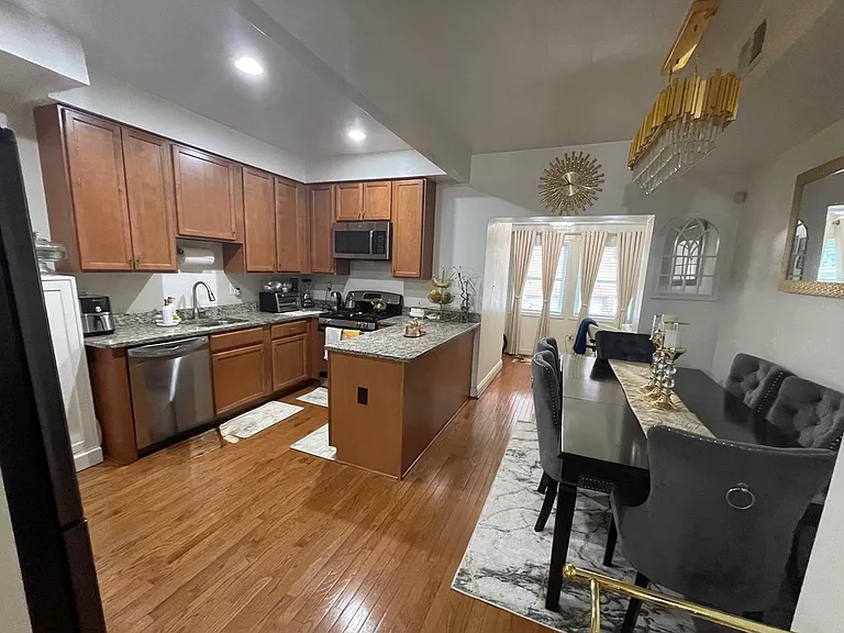 1237 Rock Creek Ford Rd NW — Photo 3