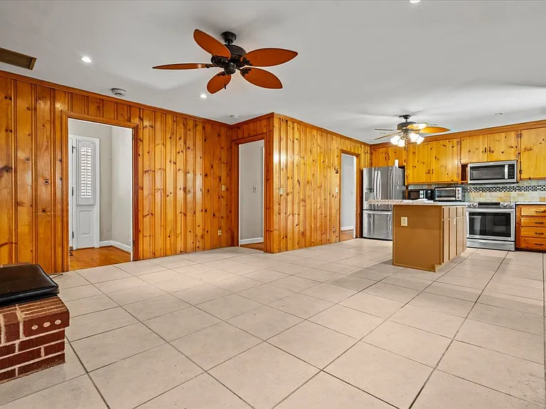 726 Wisteria Dr — Photo 12