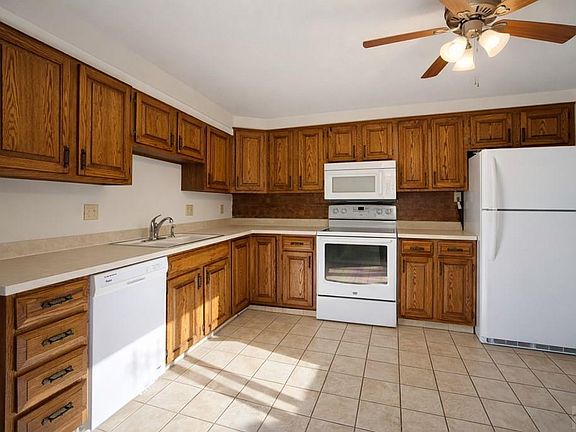 5th image of 2101 Chatalet Ln APT H
