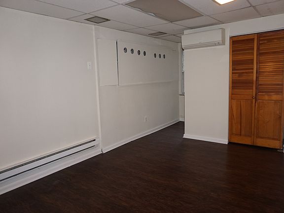 5th image of 2312 Delancey Pl