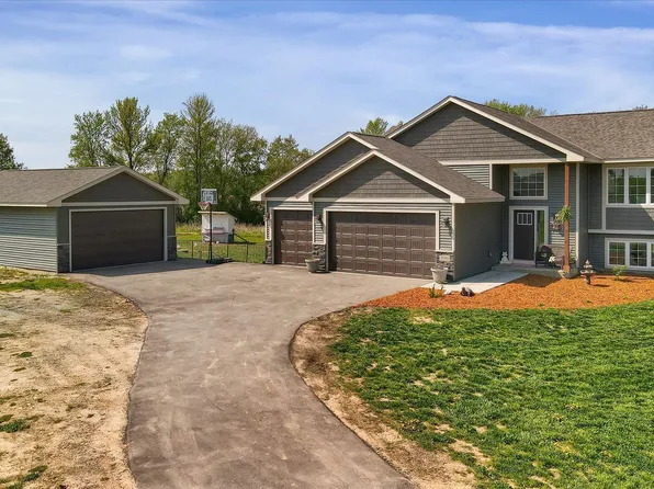20345 348th St, Taylors Falls, MN 55084