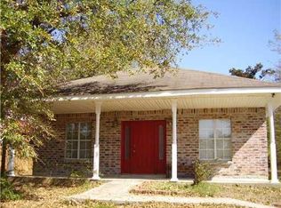 6082 Apache Dr, Kiln, MS 39556