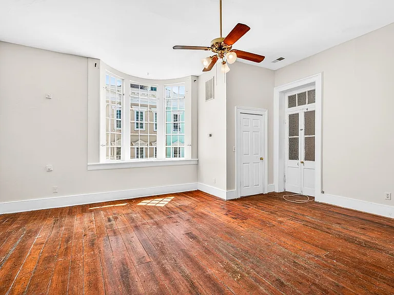 335 King St #A — Photo 7