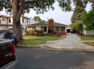 1047 Iliff St, Pacific Palisades, CA 90272