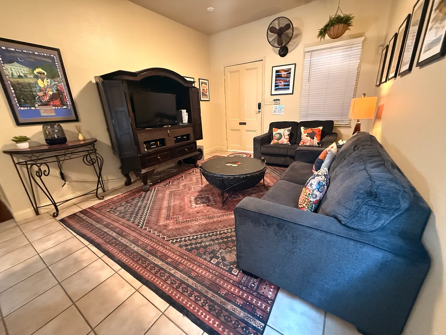 4 bed, 3.5 bath, 2250 sqft, $9,500 — Photo 3