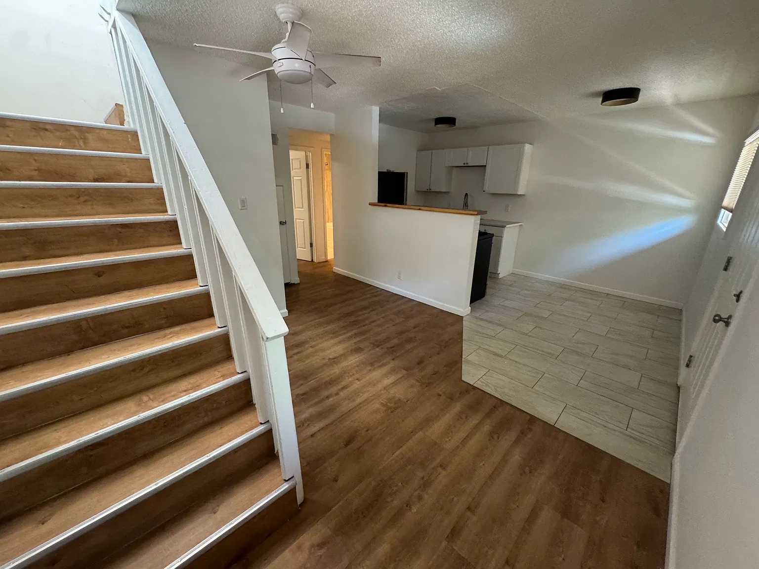 2 bed, 1300 sqft, $1,550 — Photo 2