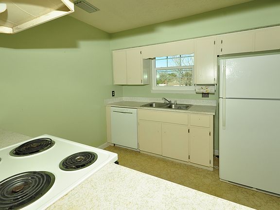 4th image of 317 Flagler Blvd Unit 10A