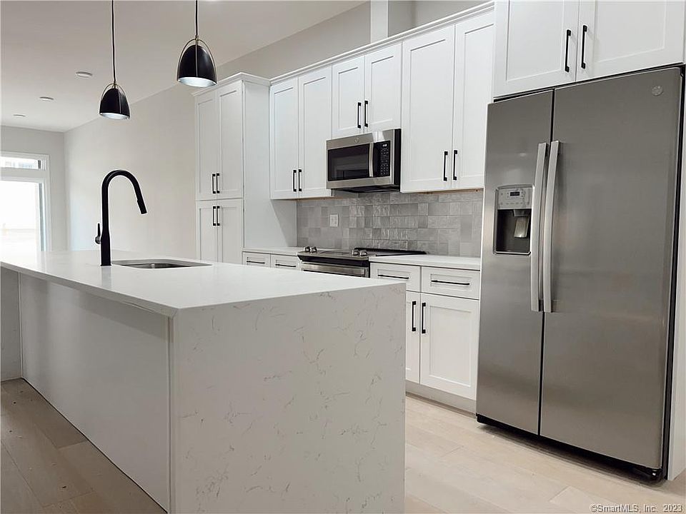 2nd image of 9 John St #106