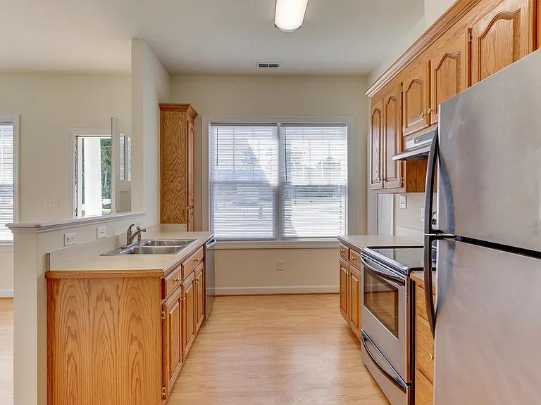 955 Poquoson Ave — Photo 15