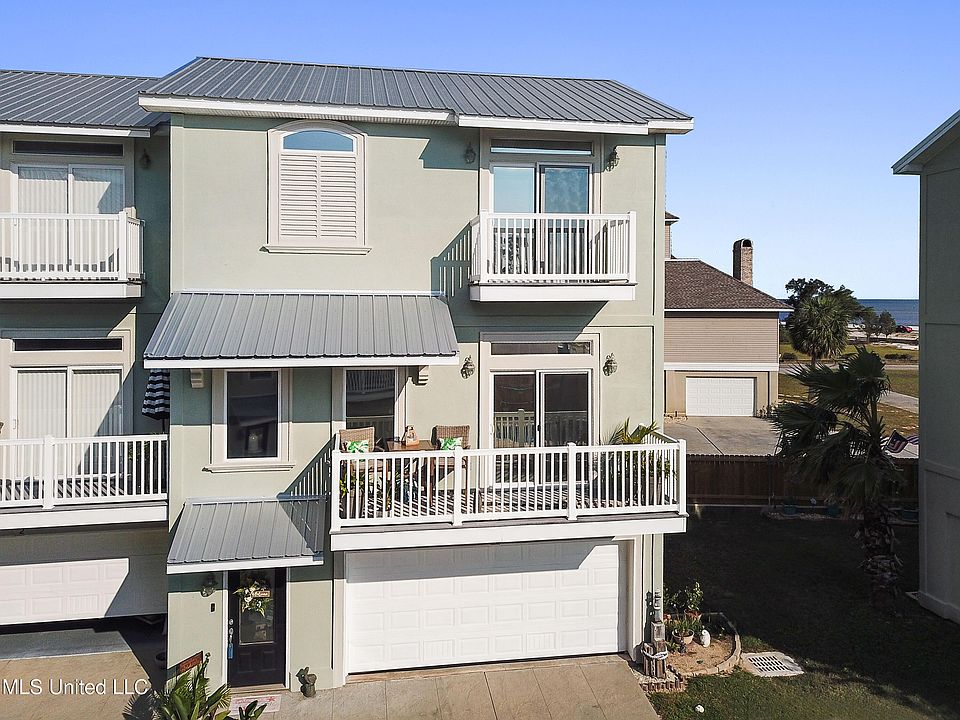 1st image of 720 W Beach Blvd #720