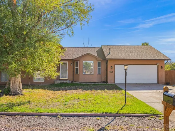576 S Falcon Dr, Pueblo West, CO 81007