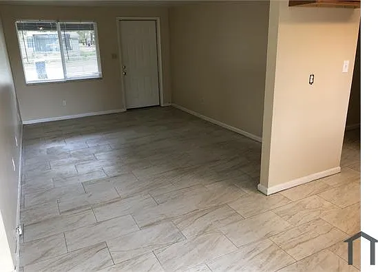 8519 N Temple Ave — Photo 8