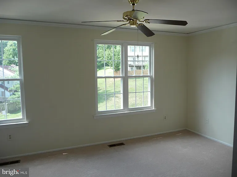 7665 Sheffield Village Ln — Photo 12