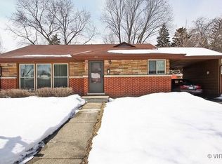 710 N Gibbons Ave, Arlington Heights, IL 60004